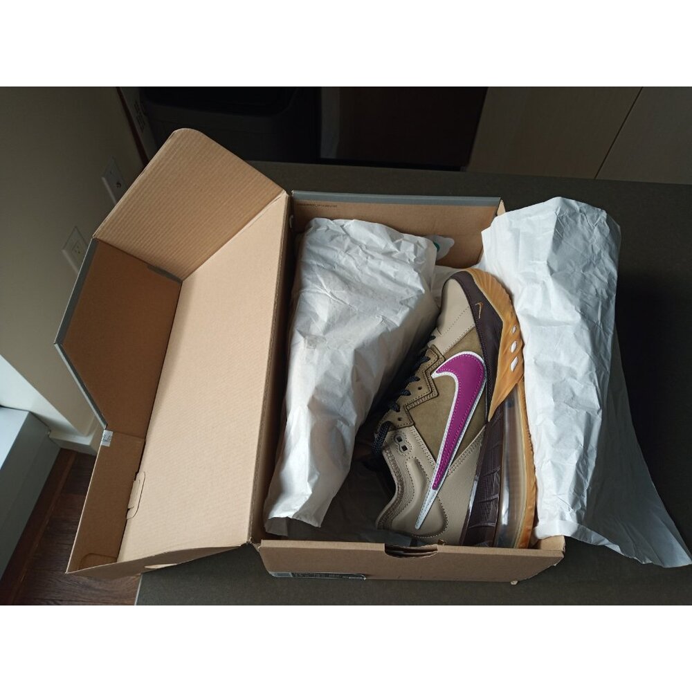 Nike LeBron XVIII 18 Low x atmos 'Viotech' w/ Box - Men's Size 11 - CW3153-200